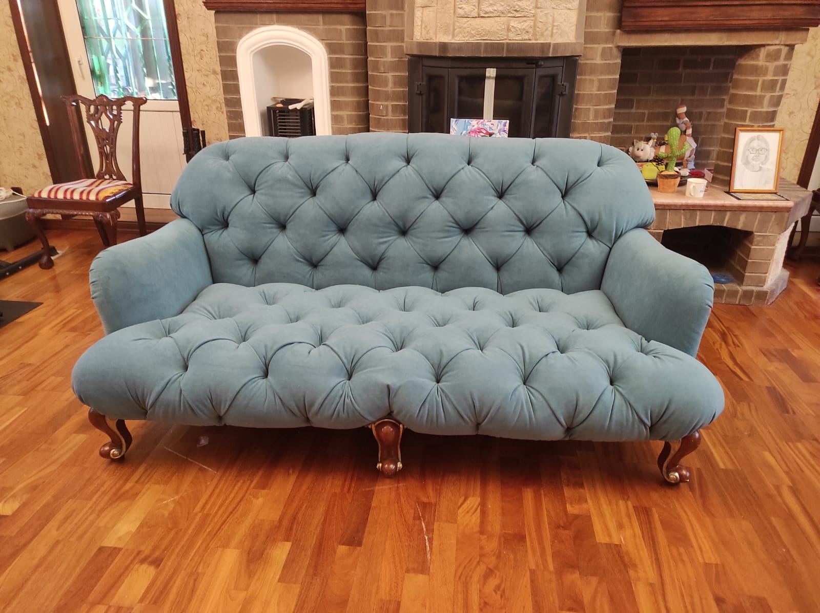 Обивка дивана. Лихославль